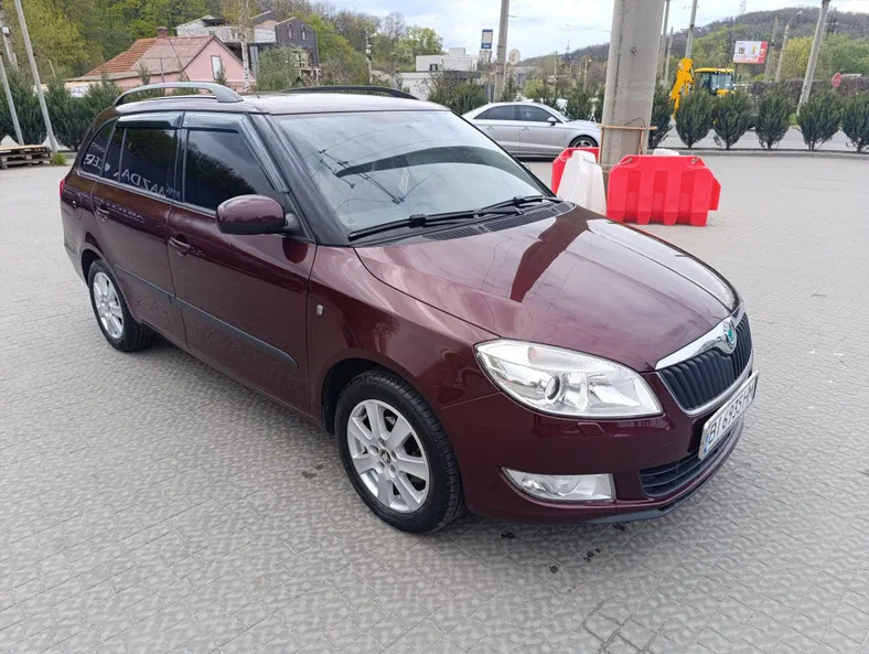Skoda Fabia 2010 - 7