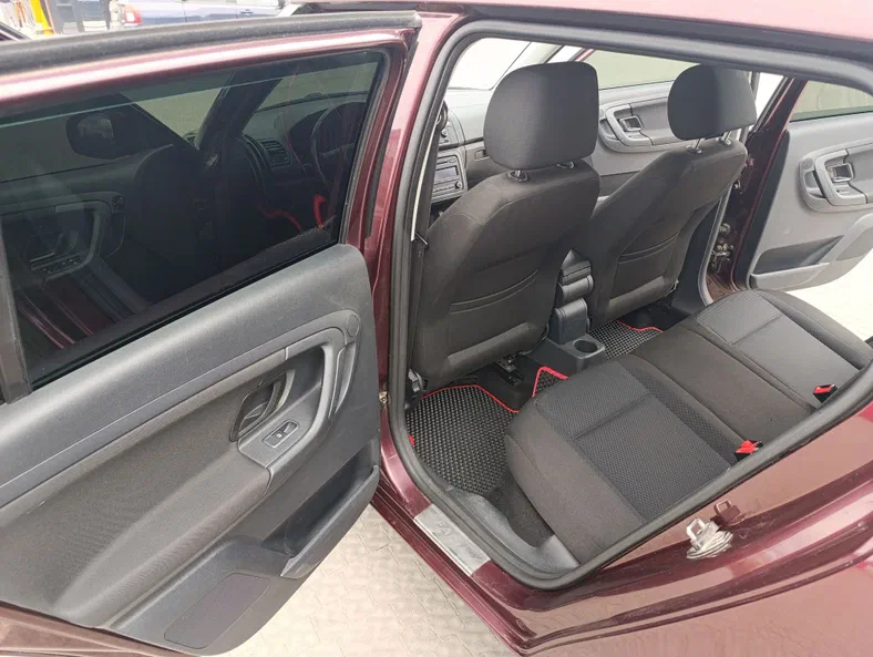 Skoda Fabia 2010 - 13