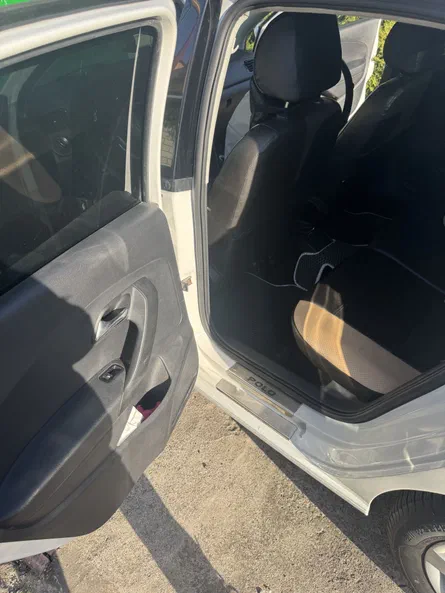 Volkswagen Polo 2012 - 17