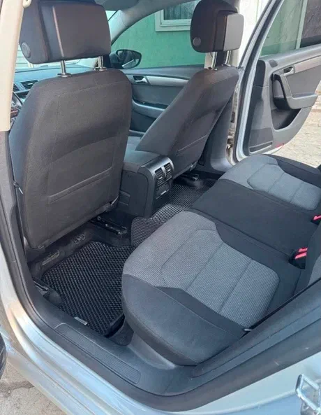 Volkswagen Passat 2012 - 7