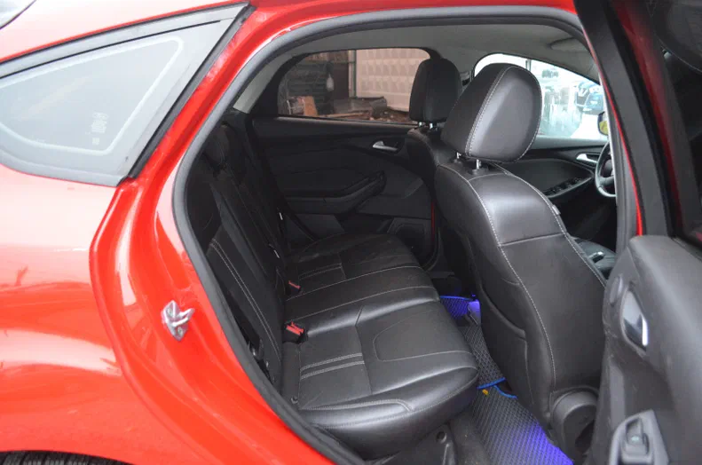 Ford Focus 2014 - 19