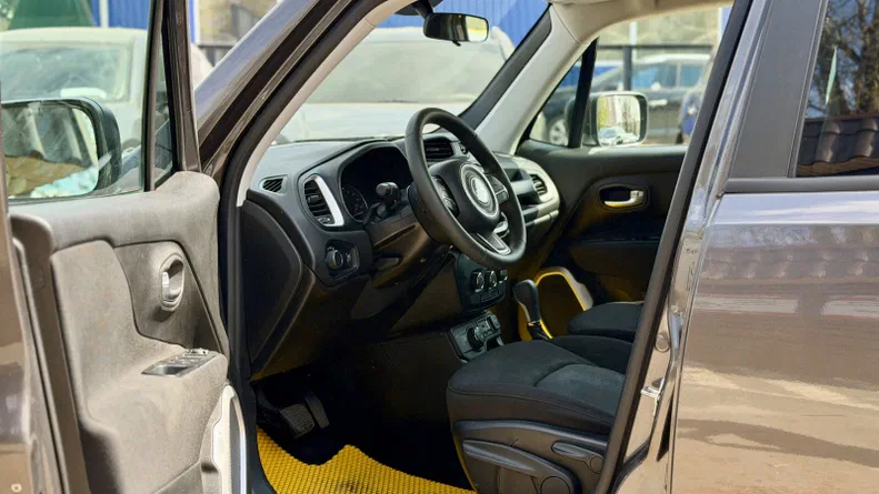 Jeep Renegade 2018 - 8