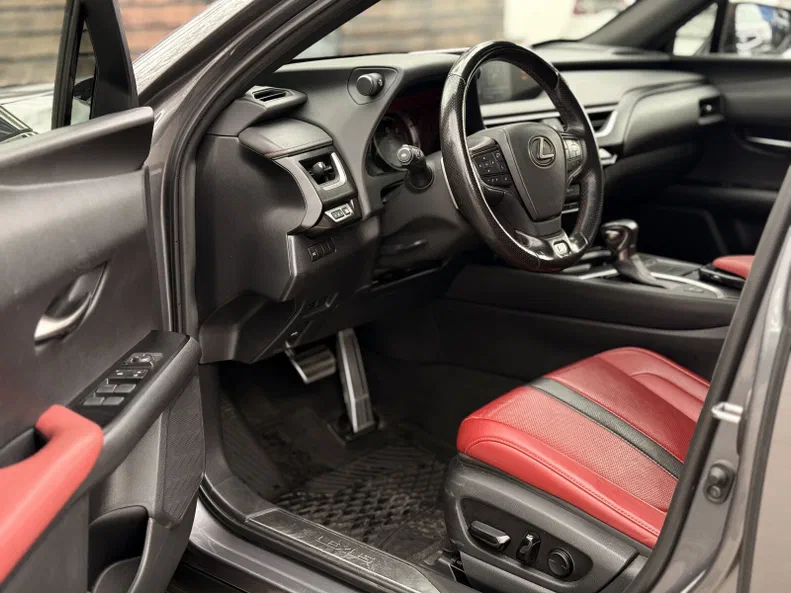 Lexus UX 2019 - 13