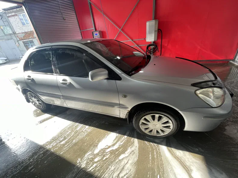 Mitsubishi Lancer 2008 - 3