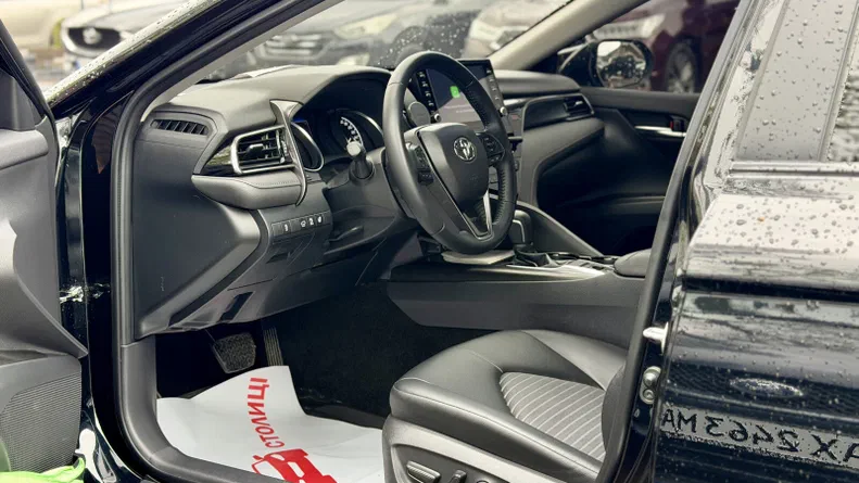 Toyota Camry 2024 - 11