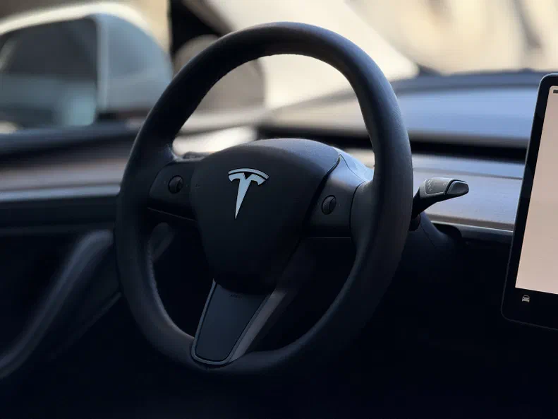 Tesla Model Y 2022 - 14