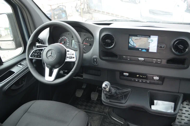 Mercedes-Benz Sprinter 2020 - 9
