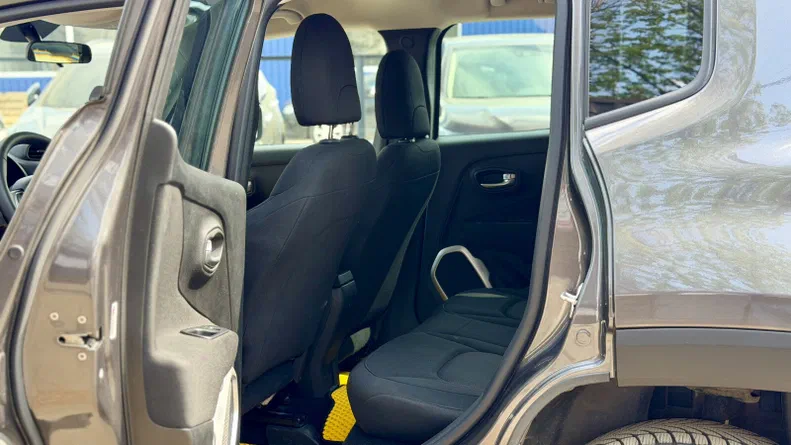 Jeep Renegade 2018 - 17