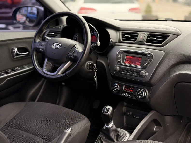 Kia Rio 2012 - 7