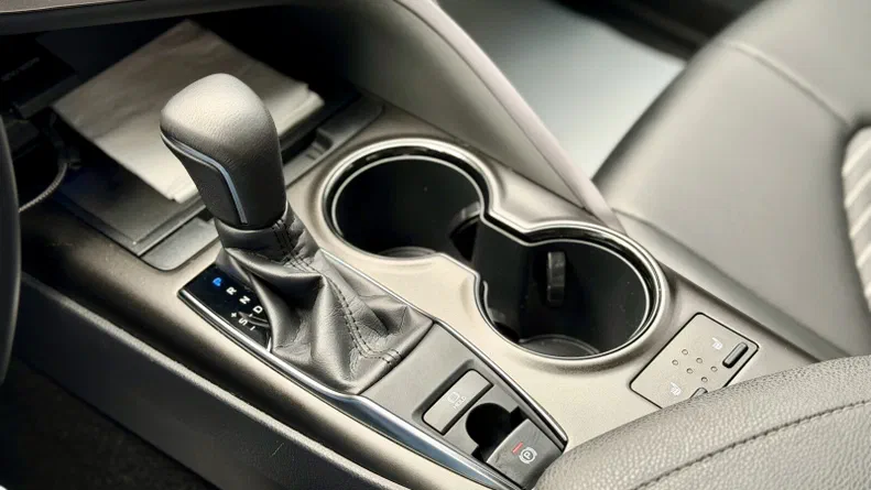 Toyota Camry 2024 - 17
