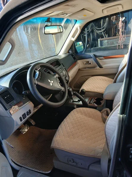 Mitsubishi Pajero 2008 - 20