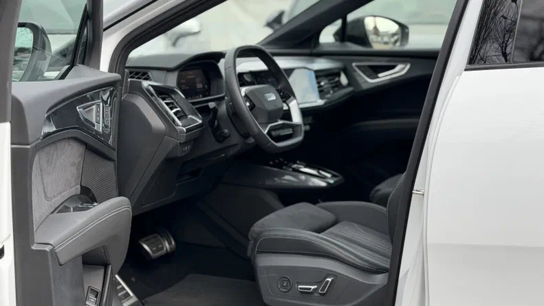 Audi Q5 e-tron 2025 - 12