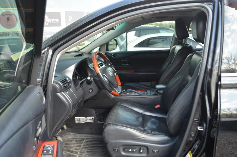 Lexus RX 2010 - 17