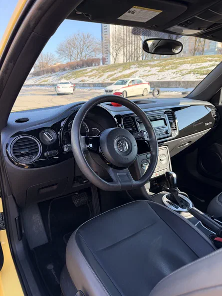 Volkswagen Beetle 2015 - 5