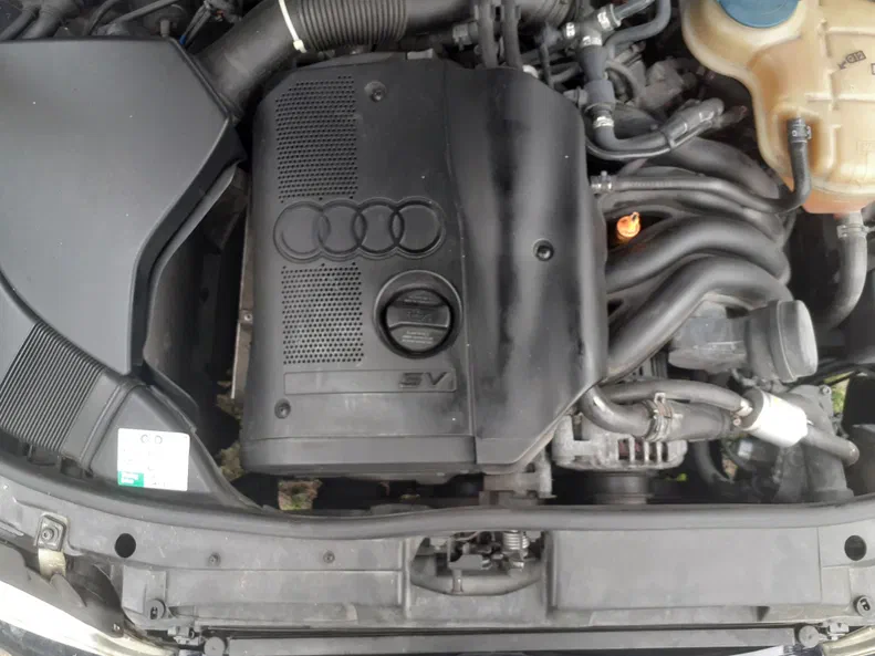 Audi A4 2000 - 8