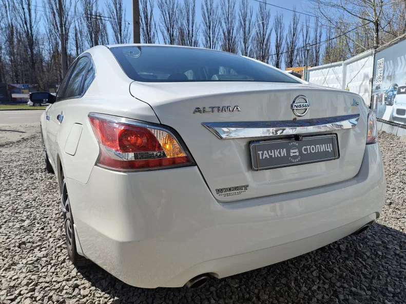 Nissan Altima 2015 - 8