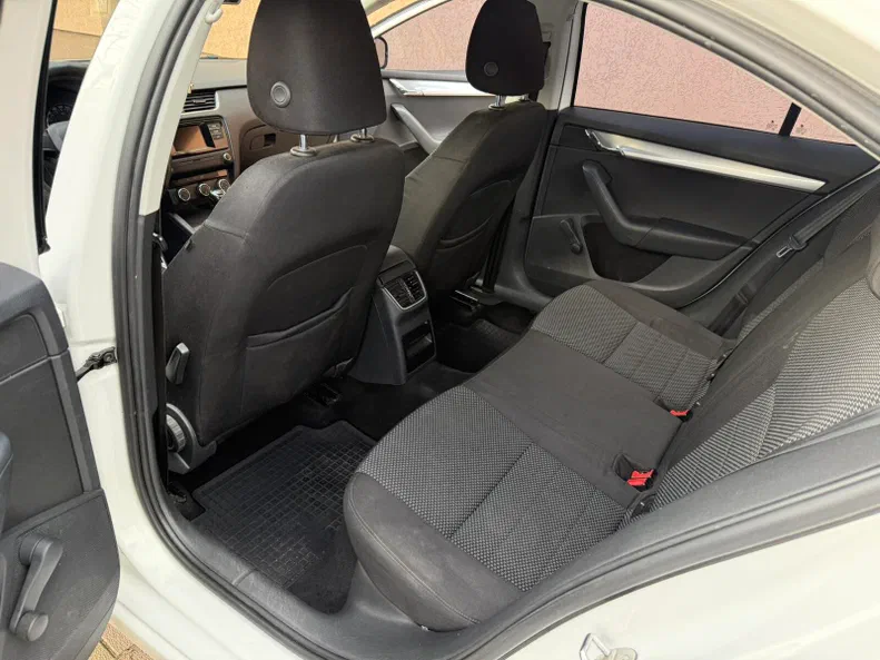 Skoda Octavia 2014 - 10