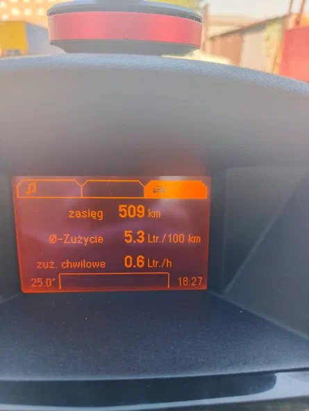 Opel Zafira 2010 - 12