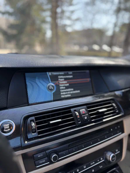 BMW 5 серія 2011 - 6