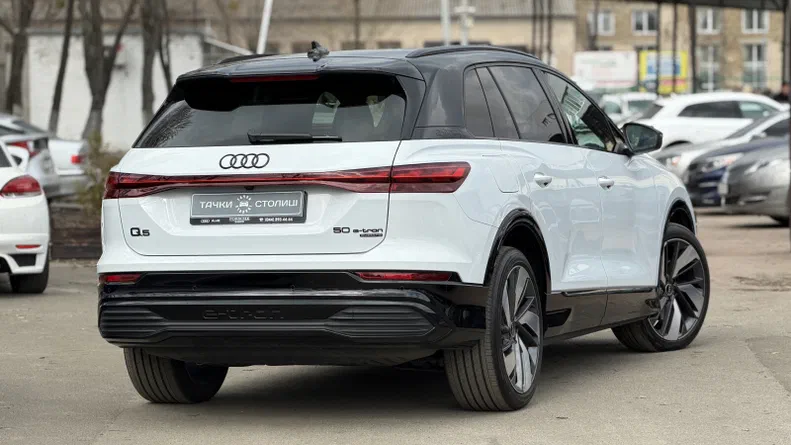 Audi Q5 e-tron 2025 - 8