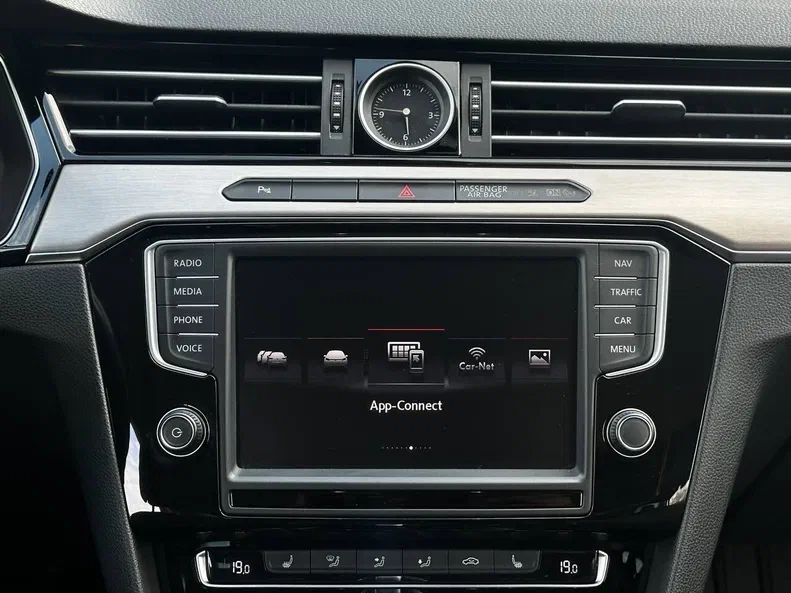 Volkswagen Passat 2016 - 11