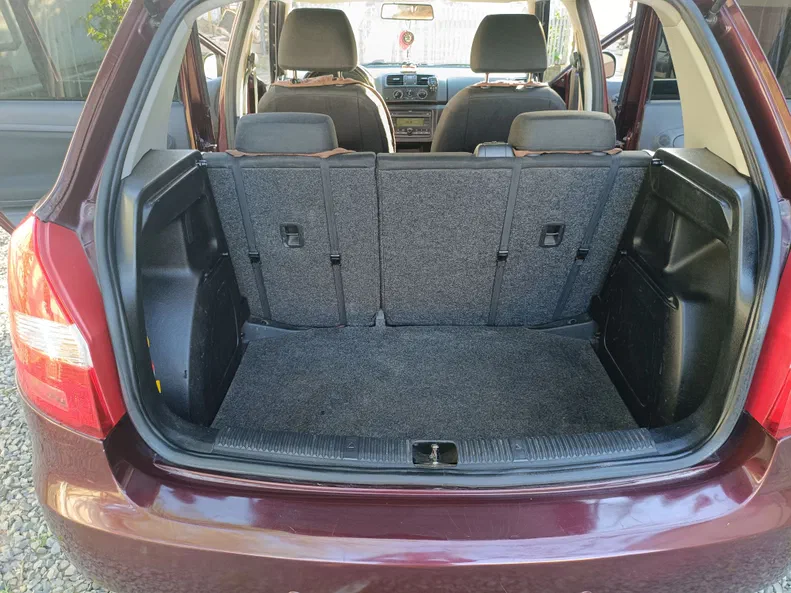 Skoda Fabia 2010 - 9