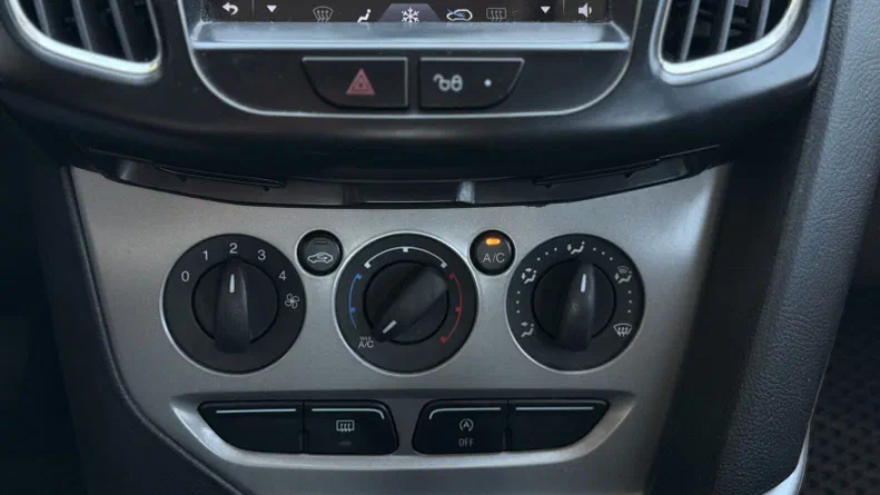 Ford Focus 2013 - 15