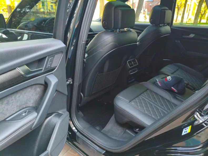 Audi SQ5 2018 - 11