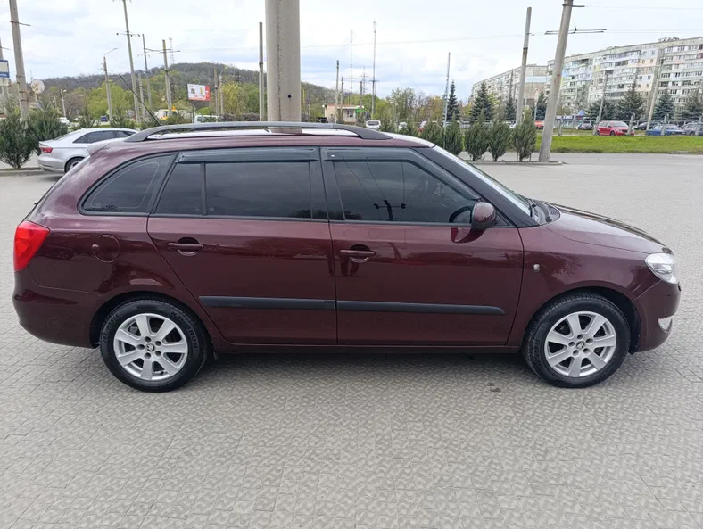 Skoda Fabia 2010 - 0