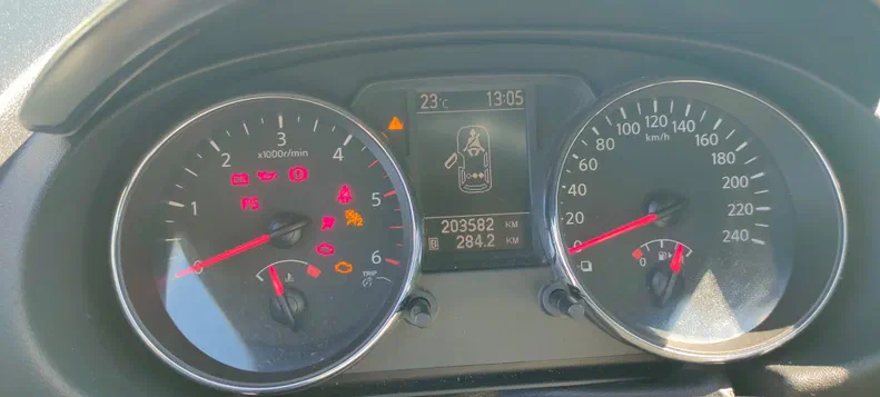Nissan Qashqai 2010 - 6