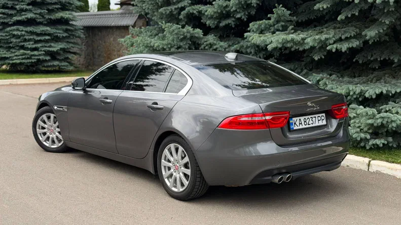 Jaguar XE 2016 - 2