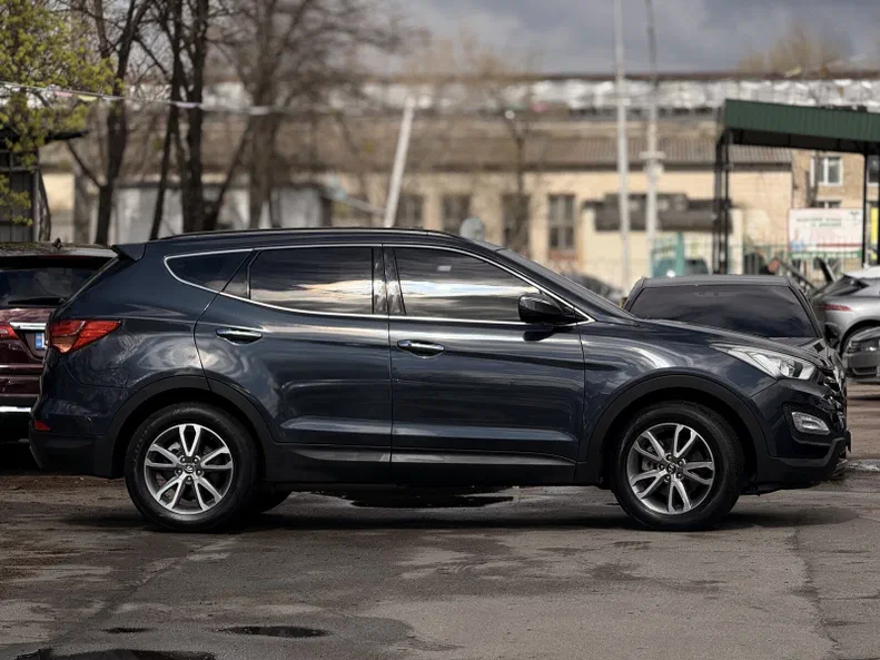 Hyundai Santa Fe 2013