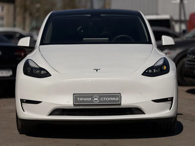 Tesla Model Y 2022 - 1