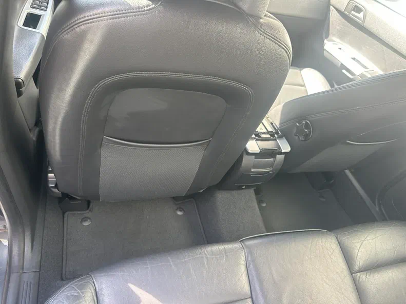 Volvo V50 2012 - 33