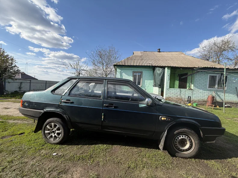 Lada (ВАЗ) 21099 2004