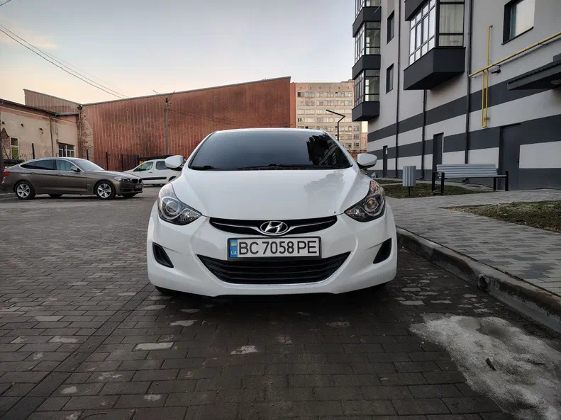 Hyundai Elantra 2013 - 4