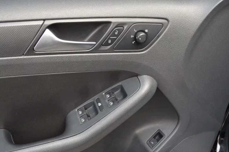 Volkswagen Jetta 2012 - 22