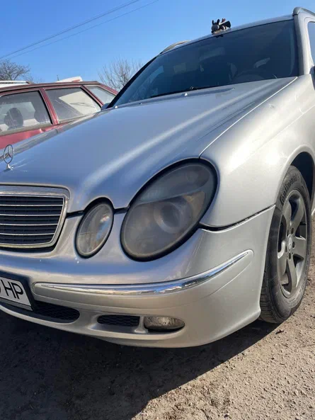 Mercedes-Benz E-Клас 2005 - 9