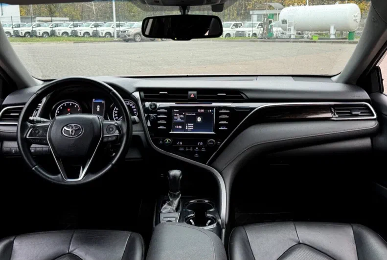 Toyota Camry 2018 - 8