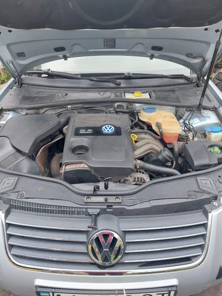 Volkswagen Passat 2003 - 8