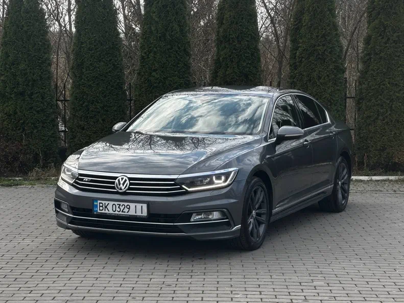 Volkswagen Passat 2016 - 1