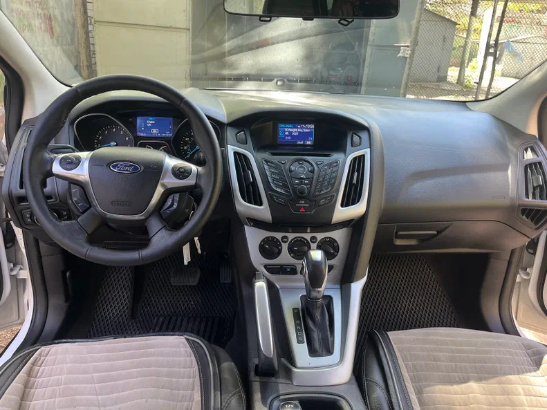 Ford Focus 2013 - 5