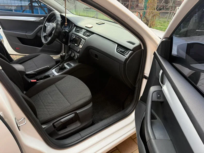 Skoda Octavia 2014 - 11