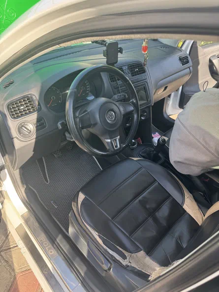 Volkswagen Polo 2012 - 10