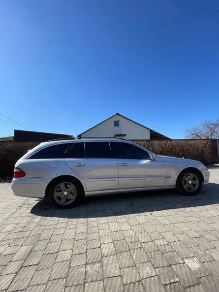 Mercedes-Benz E-Класс 2005