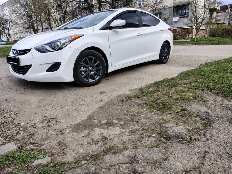Hyundai Elantra 2013 - 0
