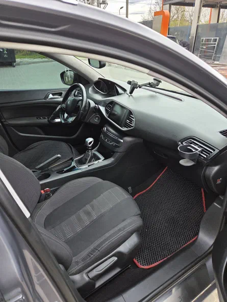Peugeot 308 2015 - 9