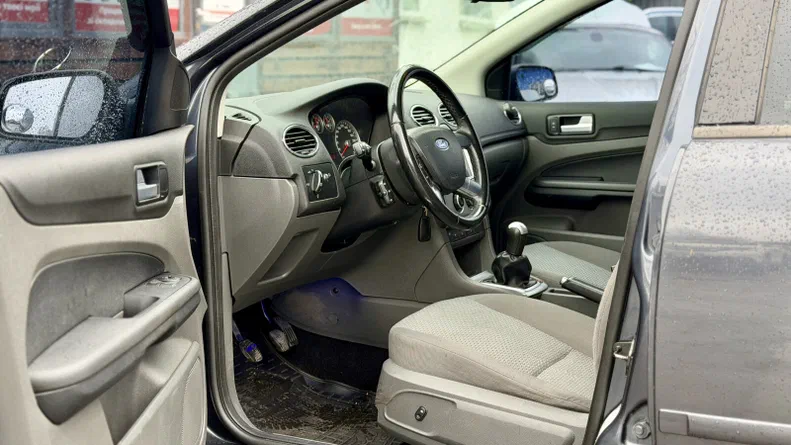 Ford Focus 2007 - 9