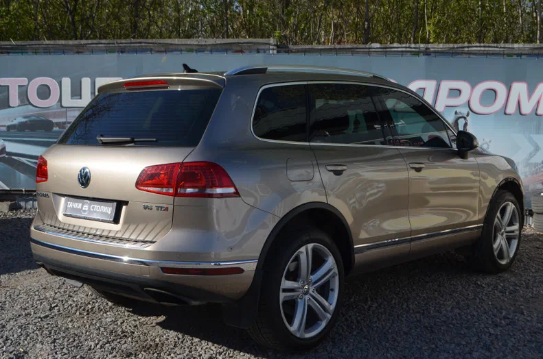 Volkswagen Touareg 2015 - 7
