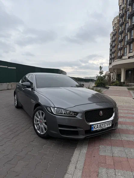 Jaguar XE 2016 - 0